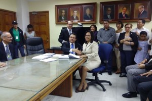 Profesora Yira Pérez Naranjo, directora general de Planificación y Evaluación Universitaria