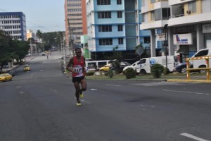 Más de ochenta atletas compitieron en la Carrera Atlética Universitaria